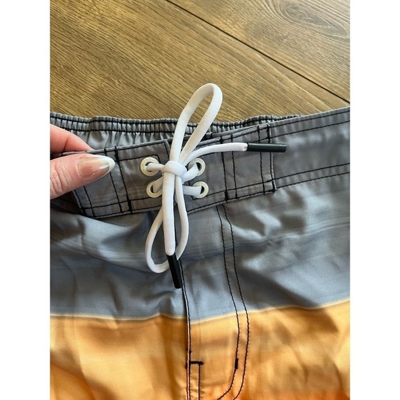 Speedo Men's Ombré Gradient Stripe Stretch 20" Board Shorts, Medium​​​​​​​​ - Picture 6 of 10